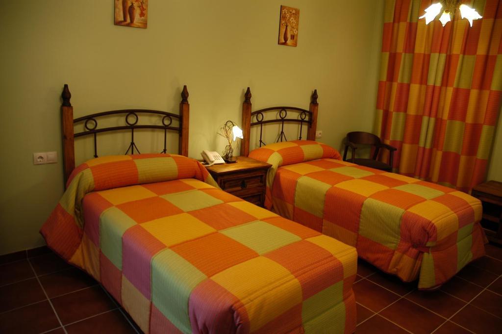 Hotel Rural Los Chaparros Freila Værelse billede